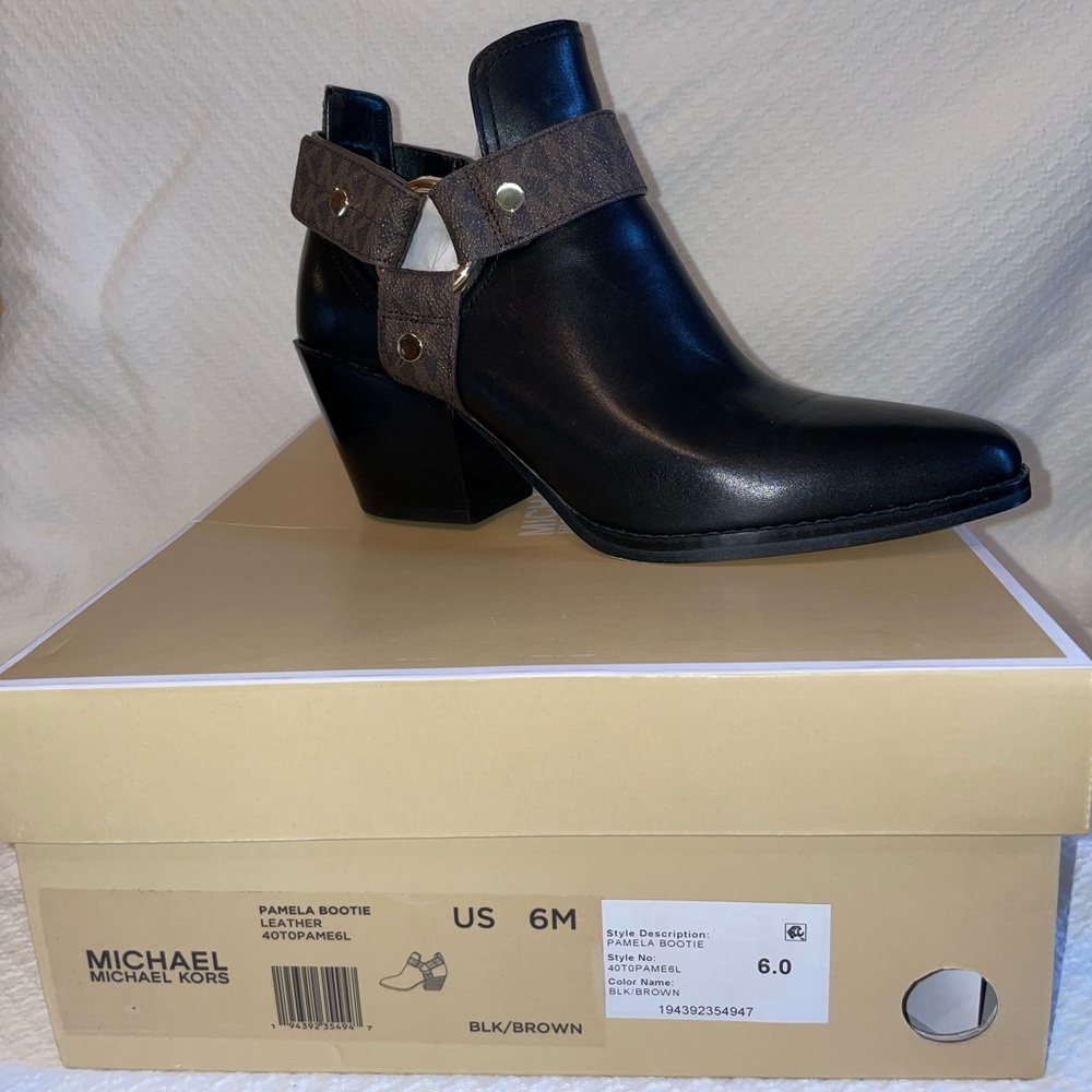Michael Kors Pamela bootie